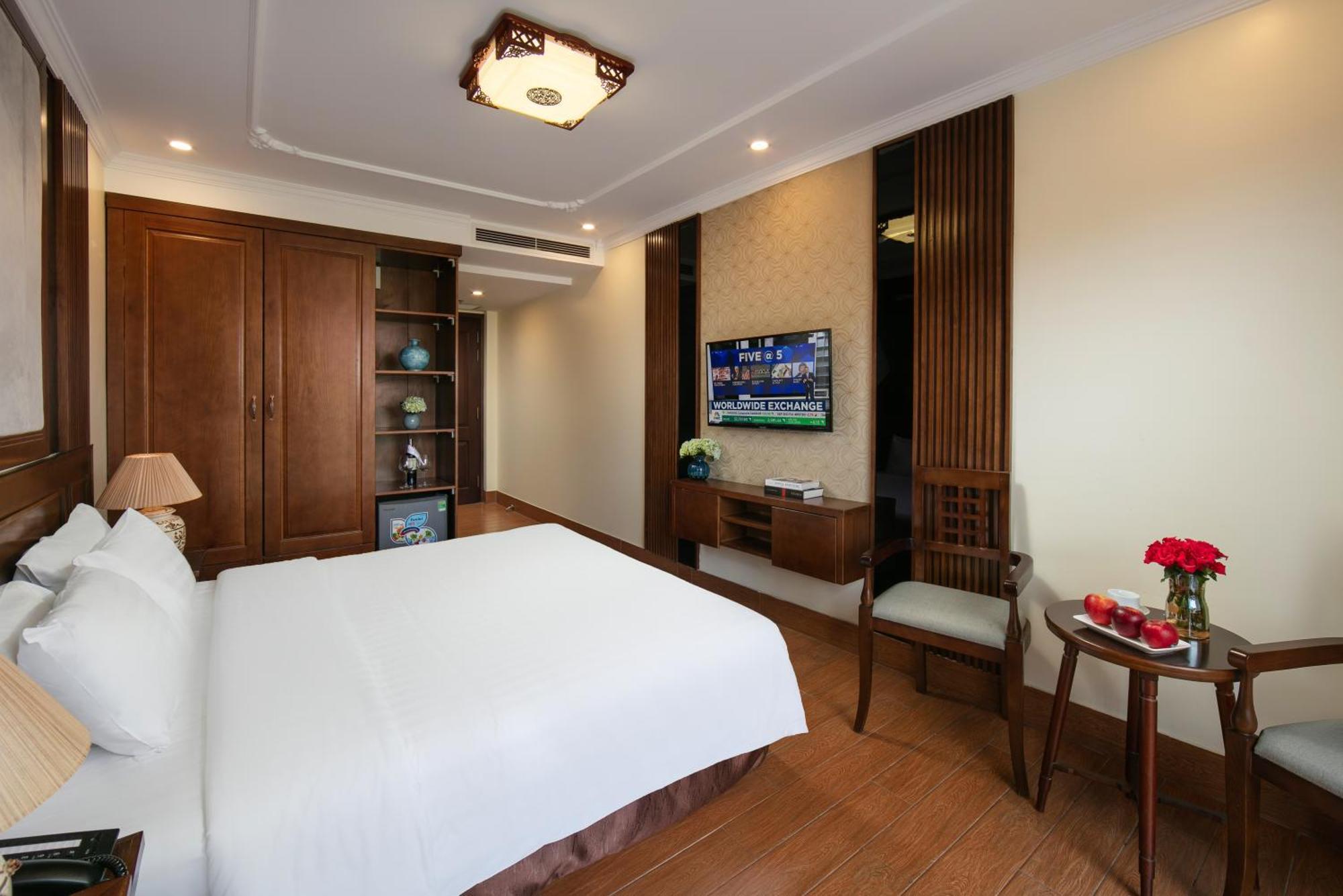 The West Hotel & Spa Hanoi Esterno foto
